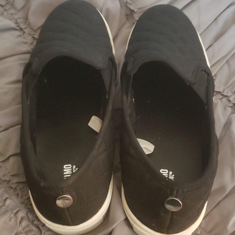Shoes- black quilted